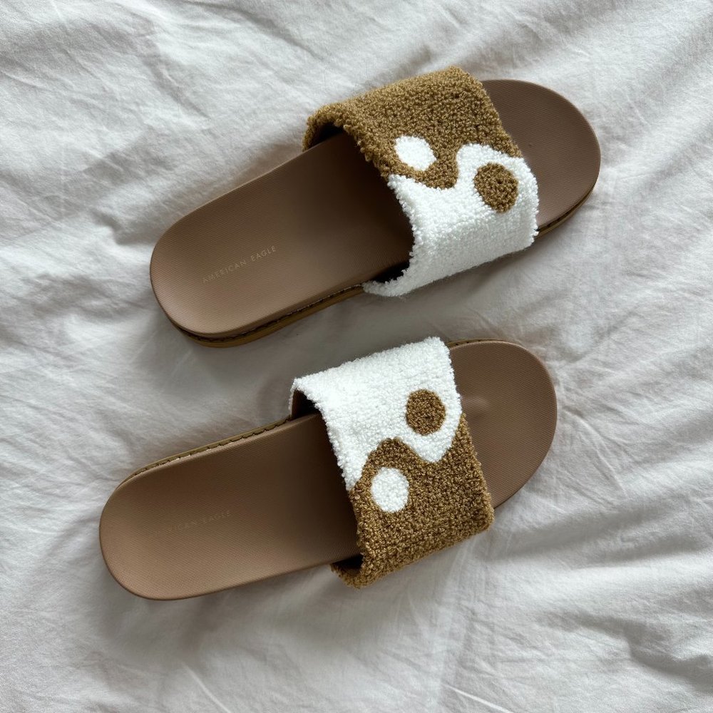 AMERICAN EAGLE Yin Yang Terry Slide Sandal in Tan and Oat NWOT